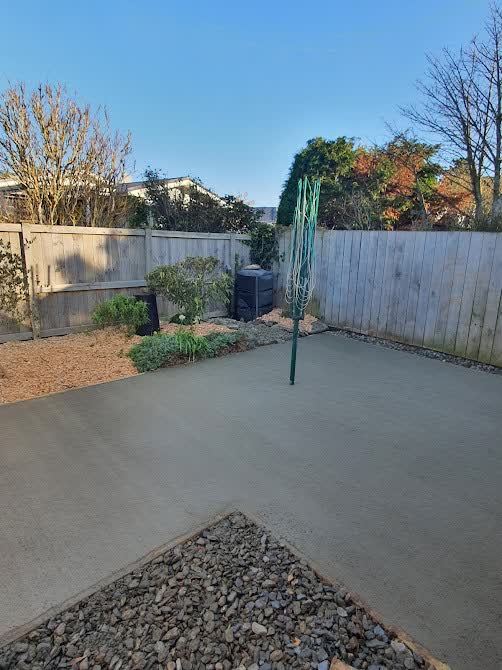 Gutter cleaning and maintenance