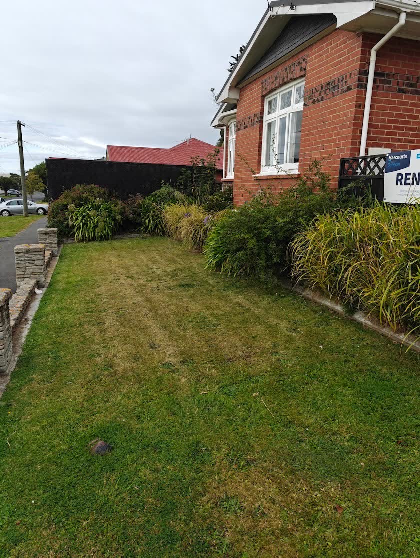 Fence and retaining wall work